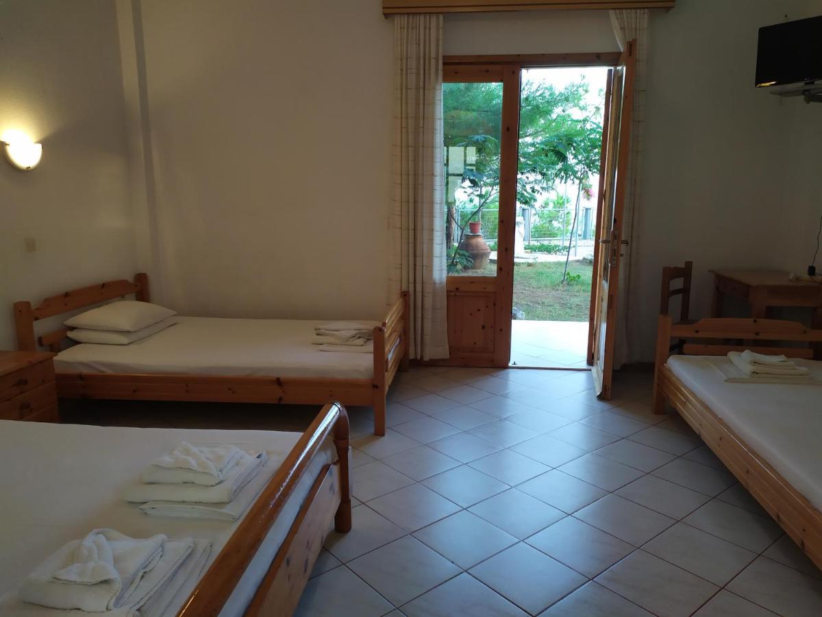 Studios Thanasis Apartment *